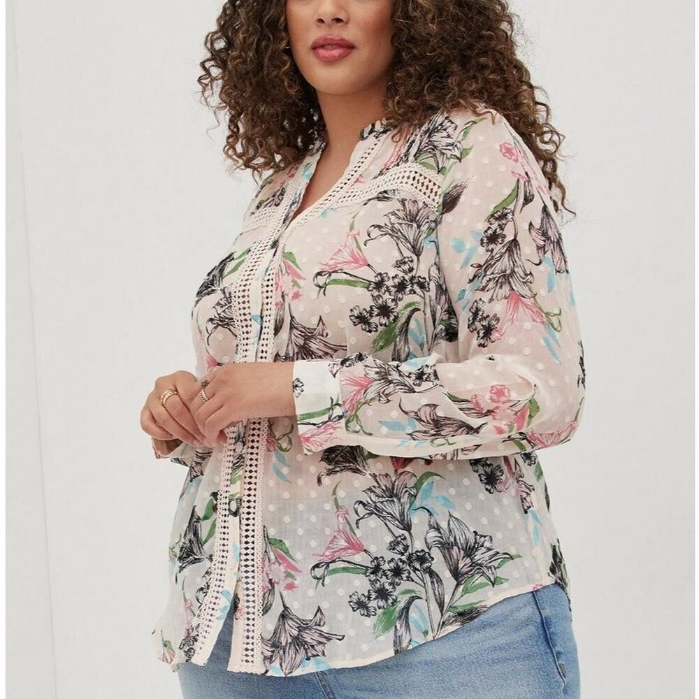 Torrid Floral Chiffon Clip Dot Blouse 2X Sheer Lace Inset Garden Cottagecore